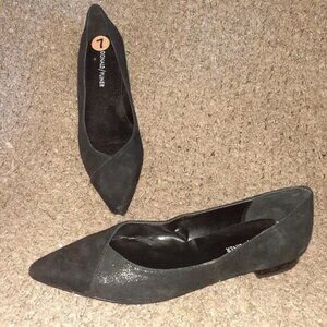 DONALD PLINER-Palma Suede/Leather Flat Skimmer-Black-Size 7-NWOB